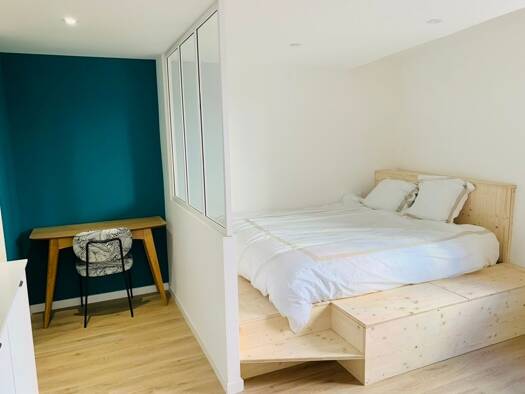 Appartement à louer 750 € 1 pièce 23 m² Étage 1/3 dès le 05/04/2026 Vieille Ville-Cativel Gardanne 13120