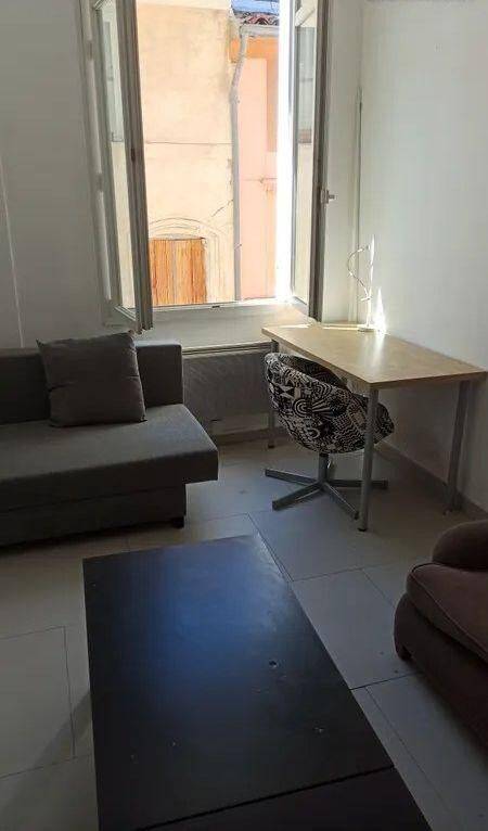 3 pièces 49 m² · à Aix-en-Provence · 49 m² · 1 090 €/mois