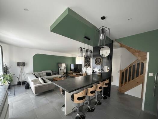 Maison à vendre 199 500 € 4 pièces 2 chambres 72 m² 150 m² de terrain Échillais 17620