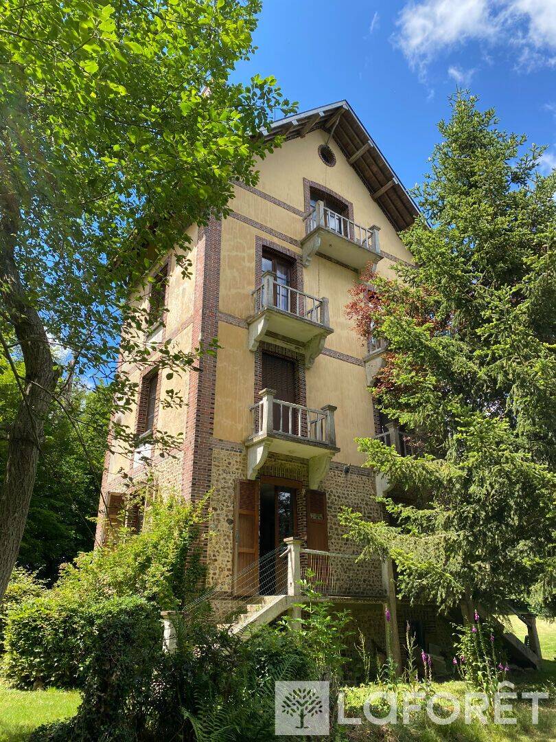 Maison 6 pièces 146 m² · à Rugles · 146 m² · 232 000 €