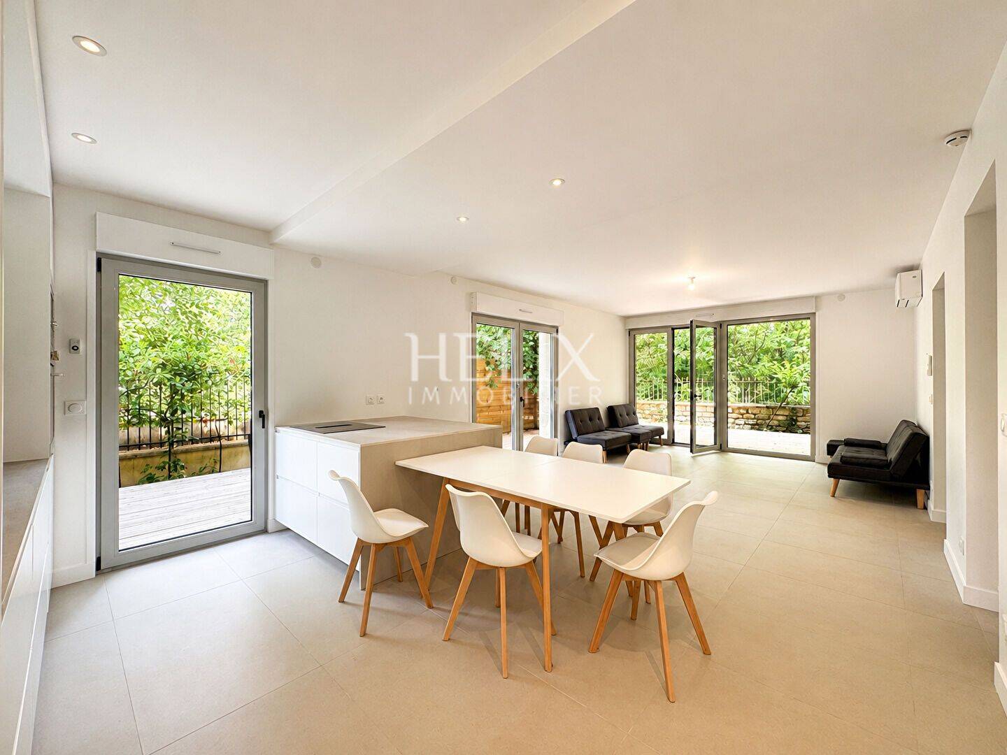Appartement 5 pièces 121 m² · à Saint-Germain-en-Laye · 121 m² · 3 950 €