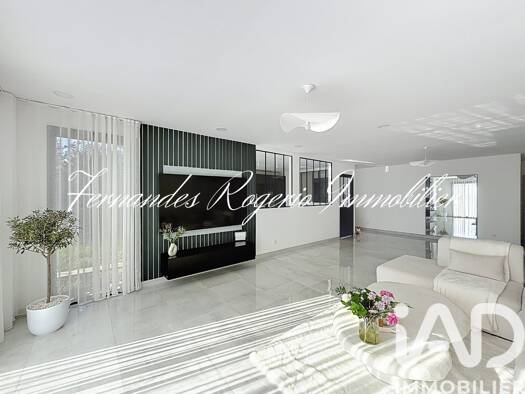 Maison de plain-pied à vendre 289 990 € 5 pièces 3 chambres 128 m² 1 700 m² de terrain Ascoux 45300