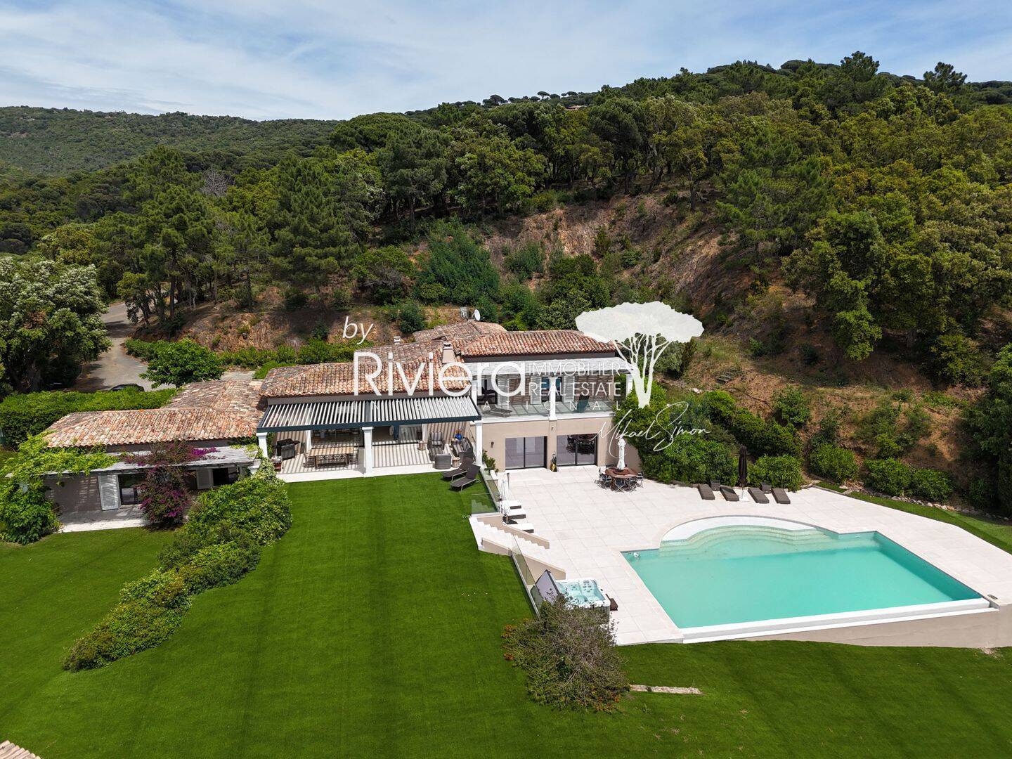 Maison 8 pièces 400 m² · à La Croix-Valmer · 400 m² · 10 300 000 €