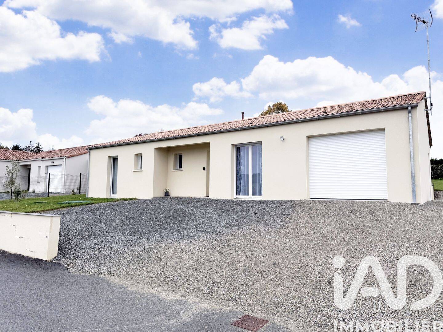 Maison 4 pièces 93 m² · à Cheffois · 93 m² · 1 100 €/mois