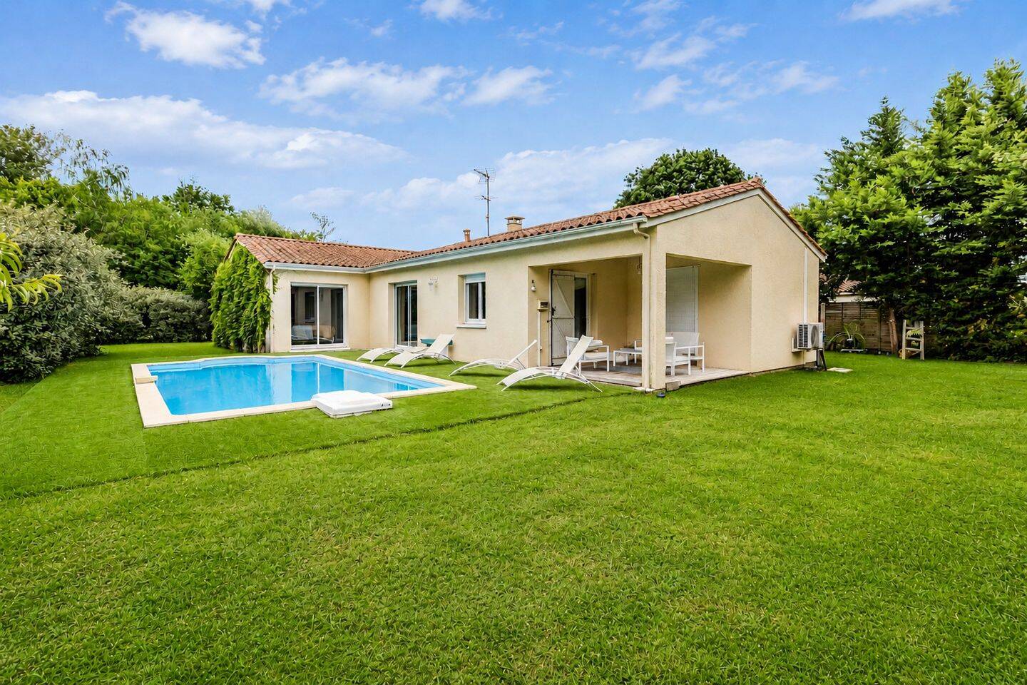 Maison 6 pièces 150 m² · à Créon · 150 m² · 459 000 €