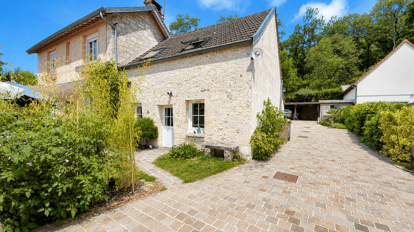 Maison 7 pièces 145 m² · à Senlis · 145 m² · 418 000 €