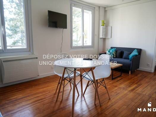 Appartement à louer 810 € 3 pièces 2 chambres 55 m² 1er étage Bellevue Brest 29200