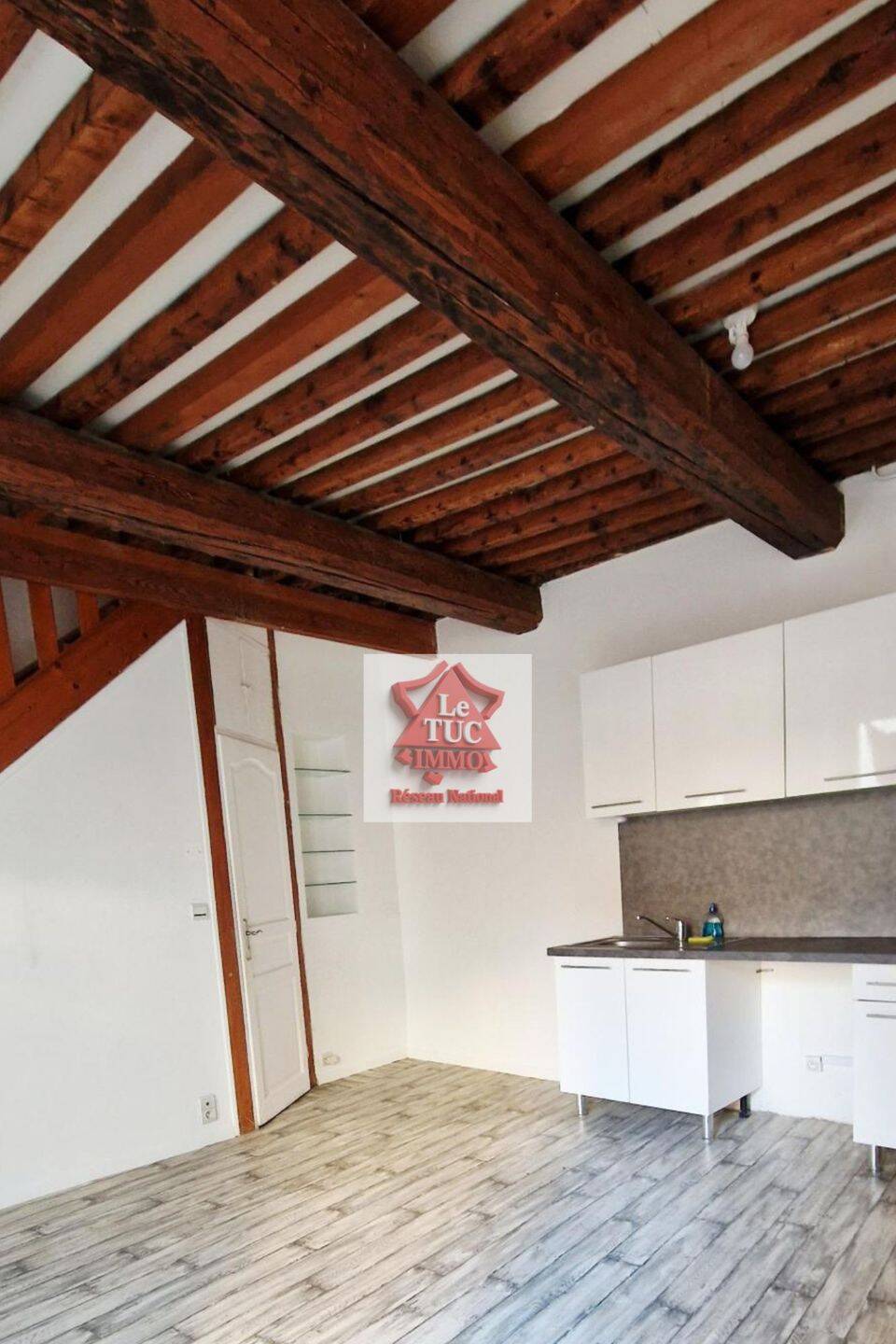Maison 4 pièces 57 m² · à Pierrelatte · 57,3 m² · 100 000 €