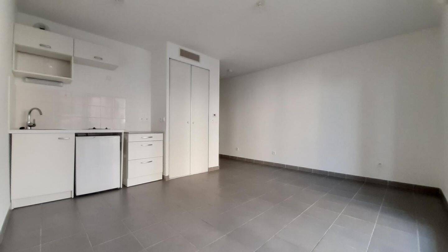 Appartement 1 pièce 27 m² · à Toulon · 27 m² · 579 €