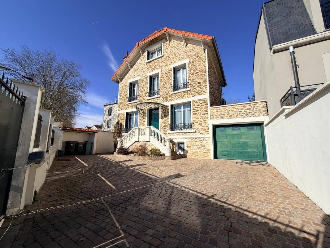 Maison 6 pièces 214 m² · à Villiers-sur-Marne · 214 m² · 765 000 €