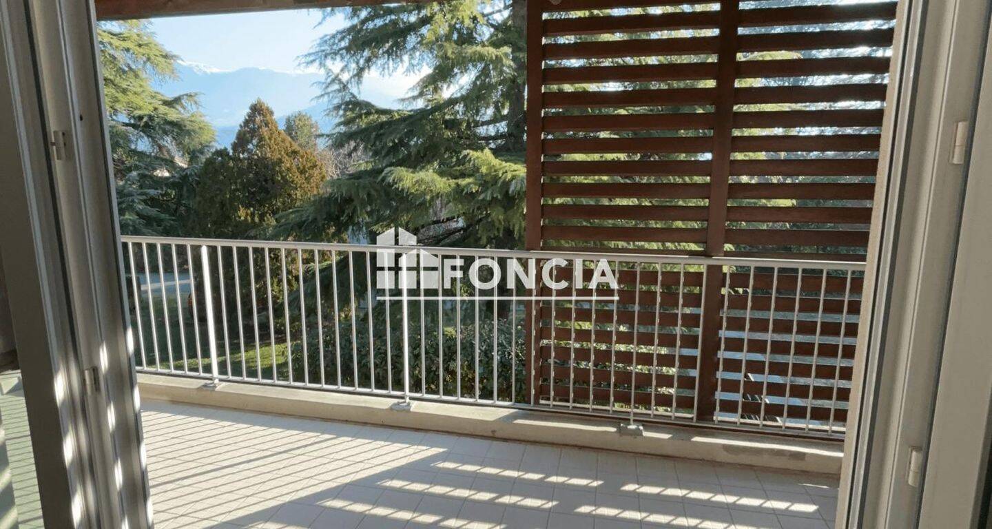 Appartement 4 pièces 85 m² · à La Terrasse · 85 m² · 290 000 €