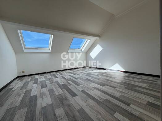 Appartement à louer 565 € 2 pièces 1 chambre 46 m² Étage 3/3 Coteau Nord Ouest Nord Épernay 51200