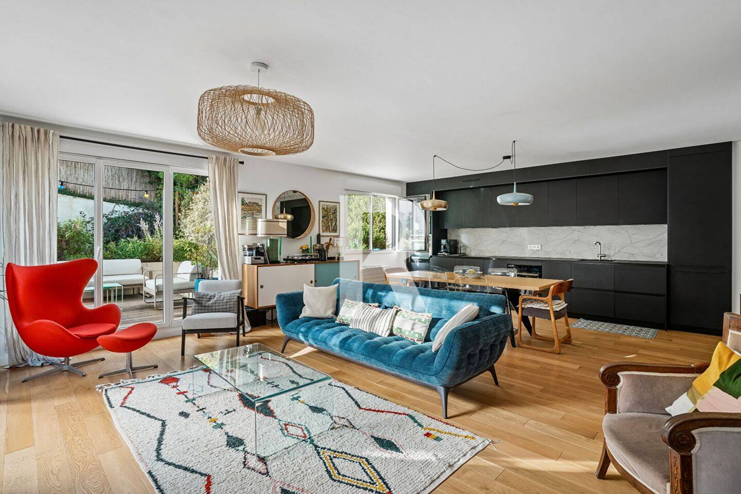 Appartement 5 pièces 123 m² · à Garches · 122,8 m² · 4 400 €/mois
