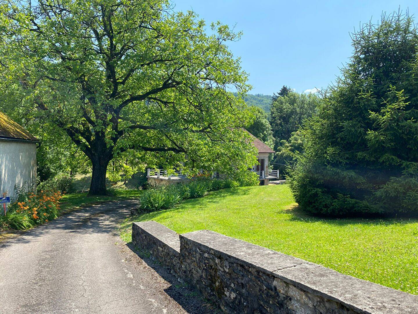 Maison 9 pièces 111 m² · à Arbois · 110,6 m² · 830 000 €