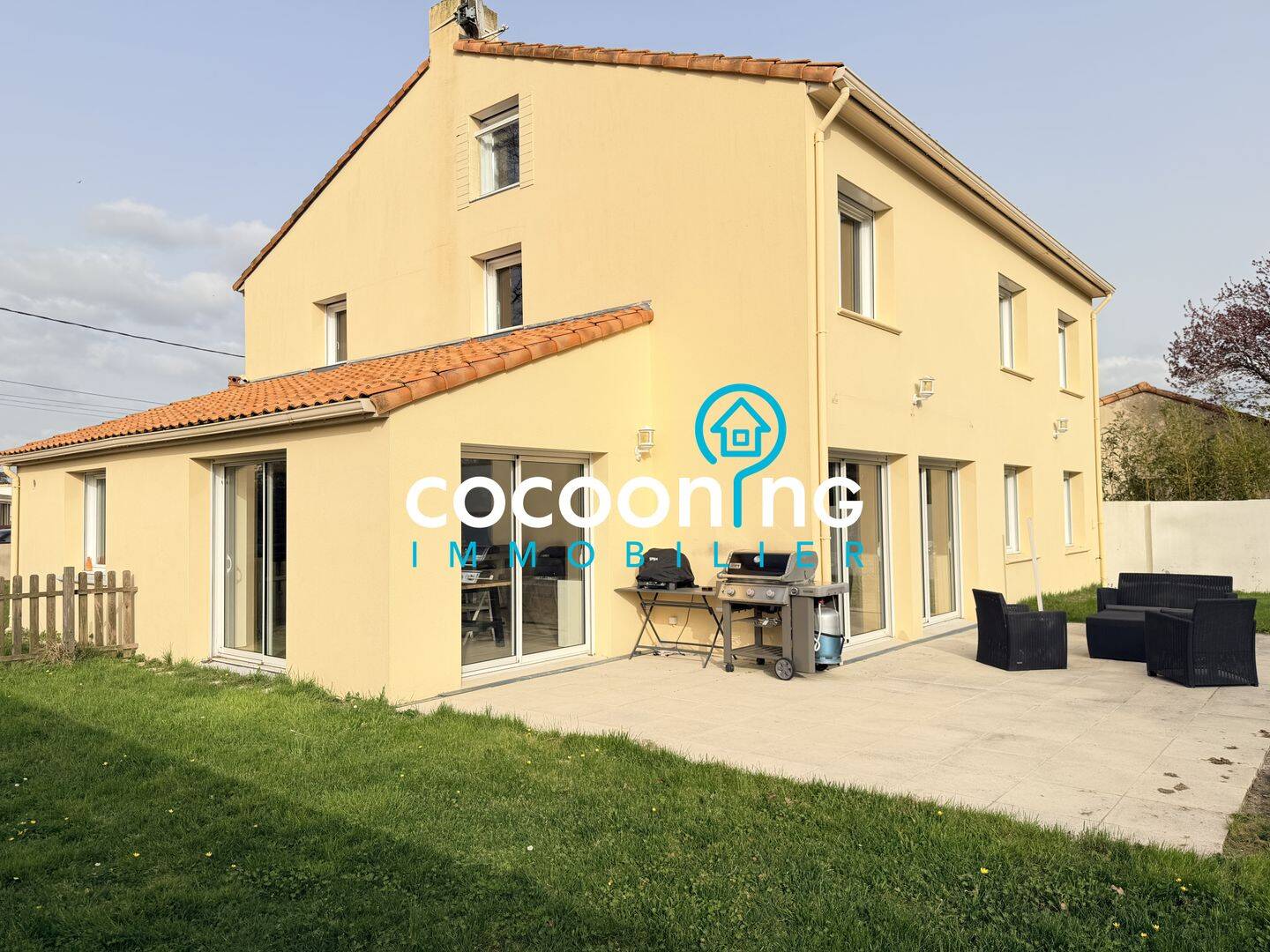 Maison 10 pièces 237 m² · à La Haie-Fouassière · 237 m² · 529 000 €