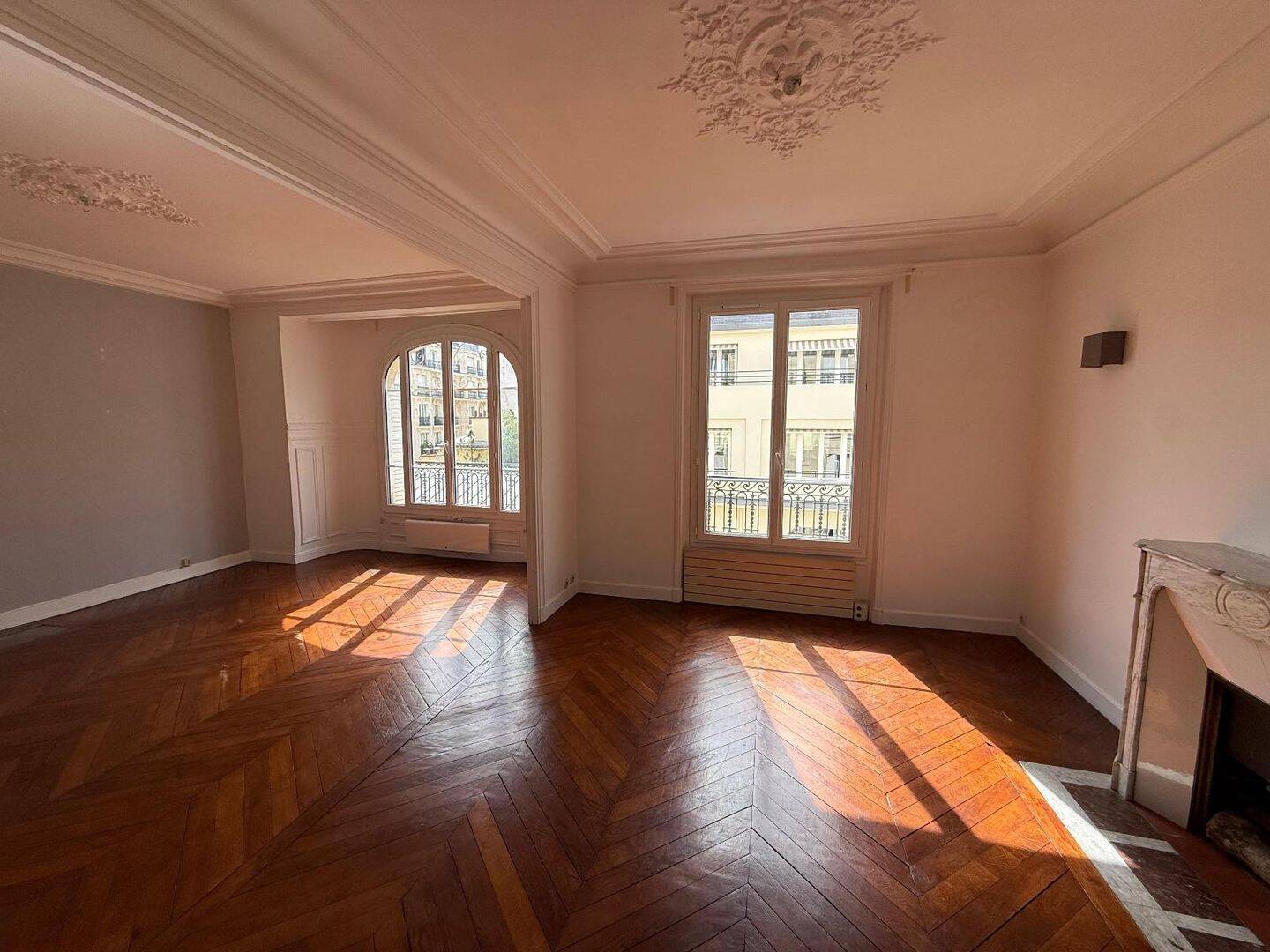 Appartement 3 pièces 73 m² · à Paris 16ème Arrondissement · 73,3 m² · 2 003 €