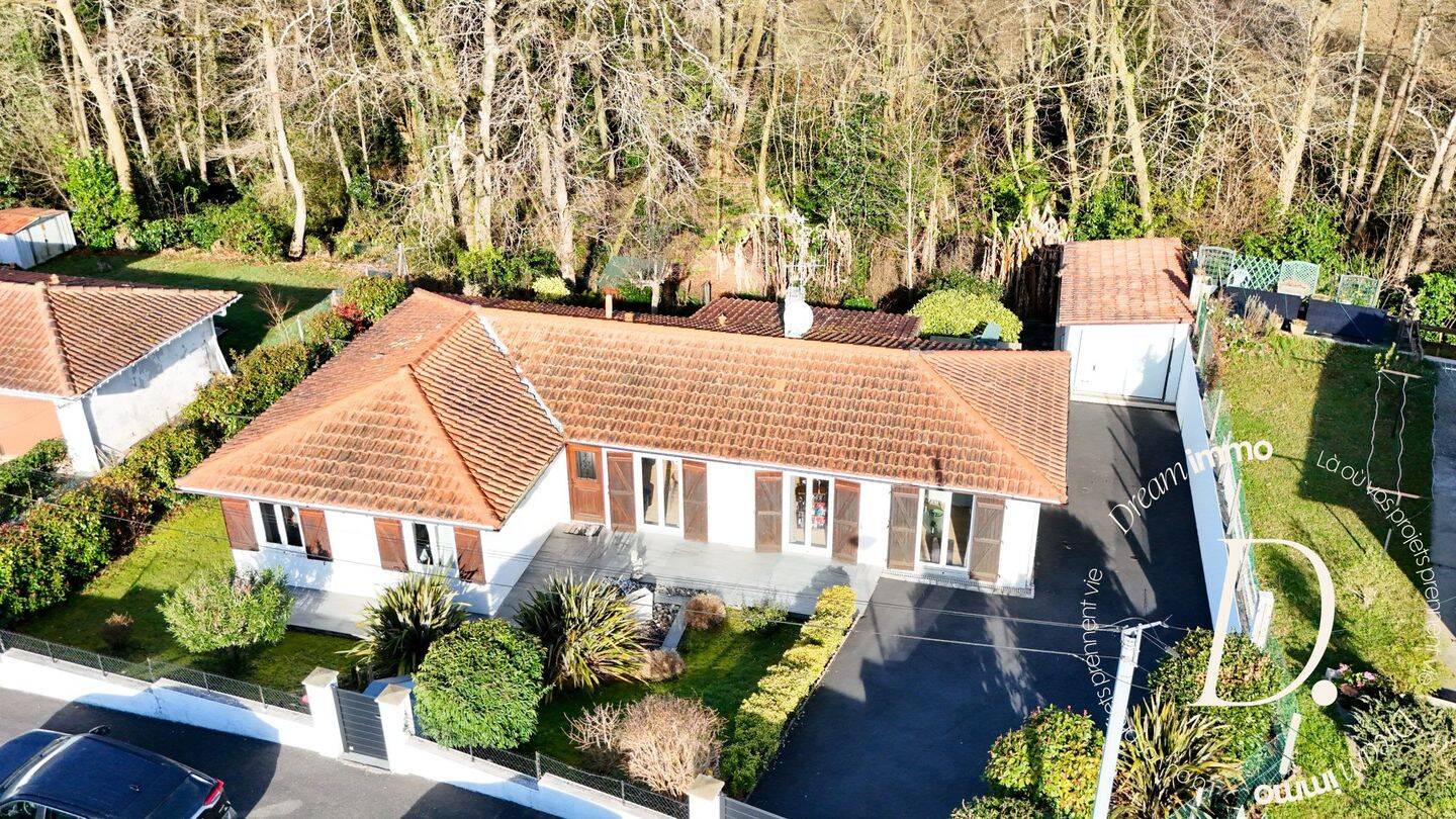 Maison 4 pièces 122 m² · à Saint-Martin-de-Seignanx · 122 m² · 460 000 €