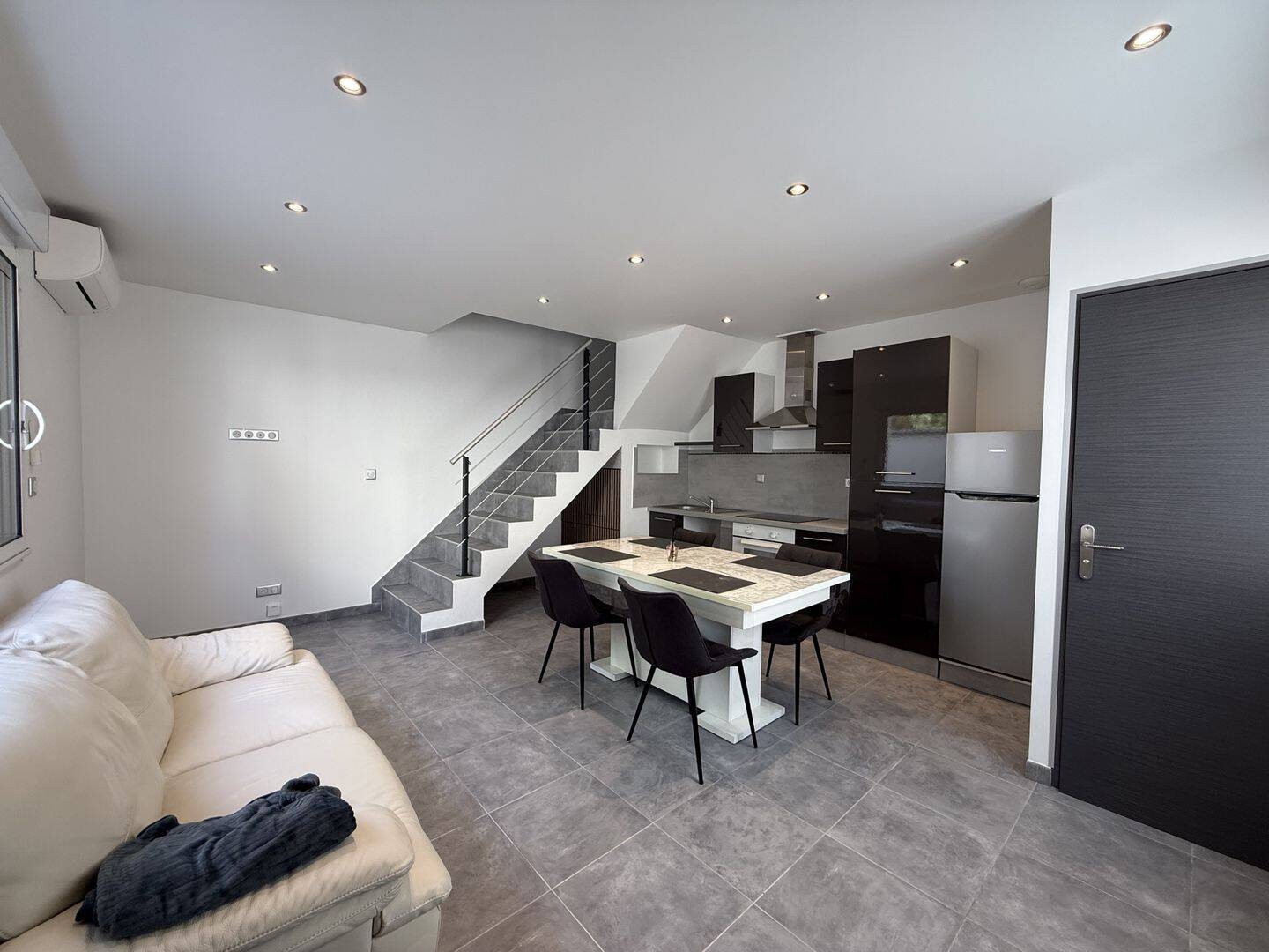 Maison 2 pièces 33 m² · à Égly · 33,4 m² · 995 €/mois