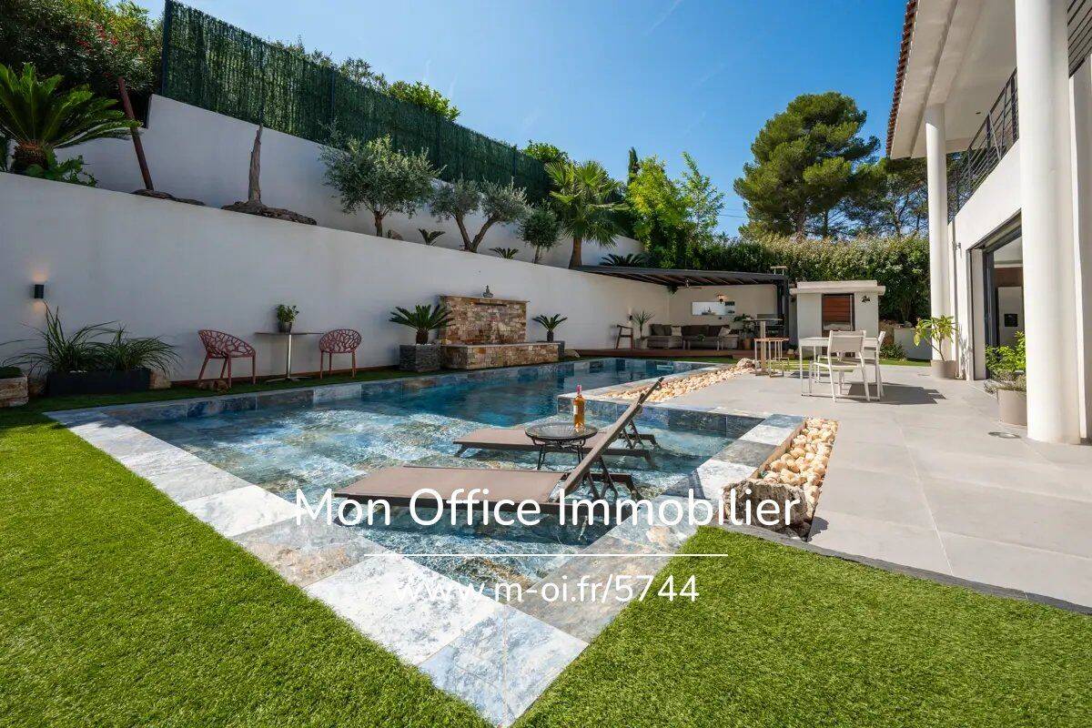Maison 5 pièces 138 m² · à Cabriès · 138 m² · 949 000 €