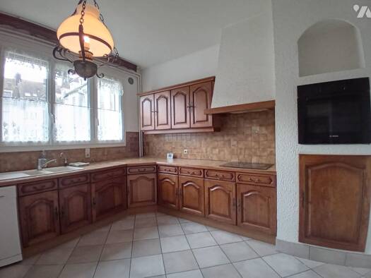 Appartement à louer 800 € 3 pièces 2 chambres 80 m² 1er étage Vernon 27200