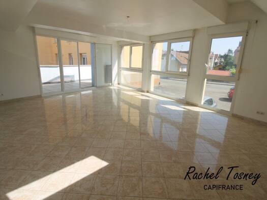 Appartement à vendre 115 000 € 5 pièces 3 chambres 134 m² Jean Jaurès Belfort 90000