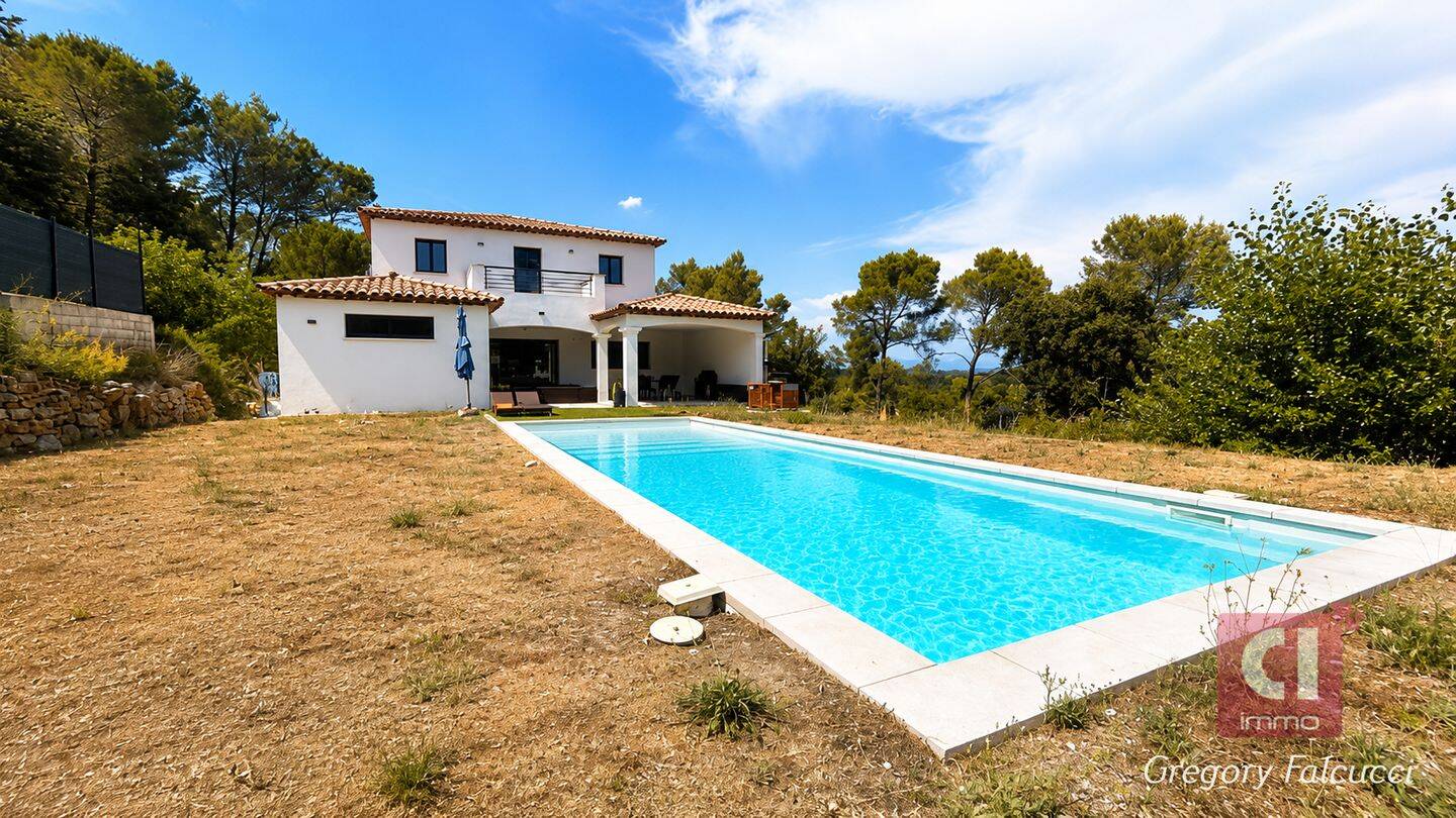 Maison 7 pièces 231 m² · à Flassans-sur-Issole · 231,4 m² · 749 000 €