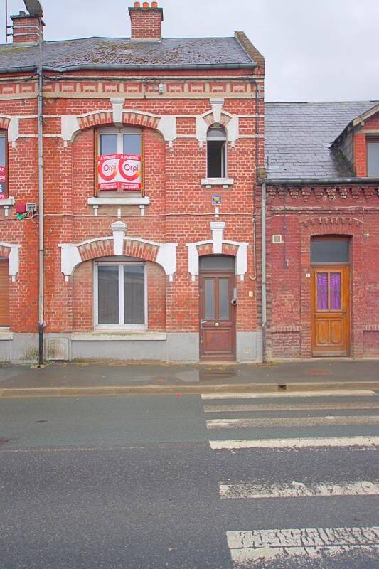 Maison 4 pièces 84 m² · à Ham · 83,5 m² · 64 900 €