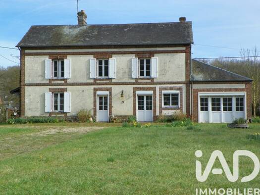 Maison à vendre 198 000 € 6 pièces 5 chambres 160 m² 3 300 m² de terrain Conches-en-Ouche 27190