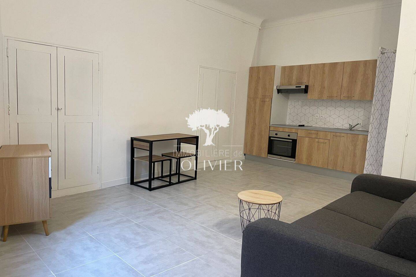 Appartement 1 pièce 23 m² · à Apt · 22,8 m² · 424 €/mois