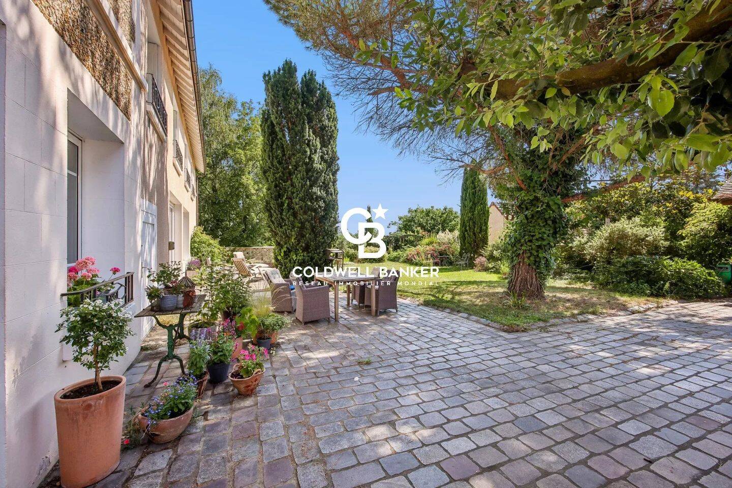 Maison 10 pièces 303 m² · à Chambourcy · 303 m² · 1 150 000 €