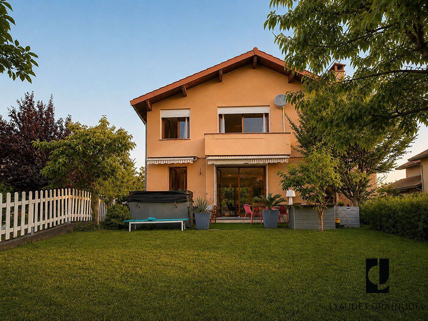 Maison 5 pièces 208 m² · à Roanne · 208 m² · 309 000 €