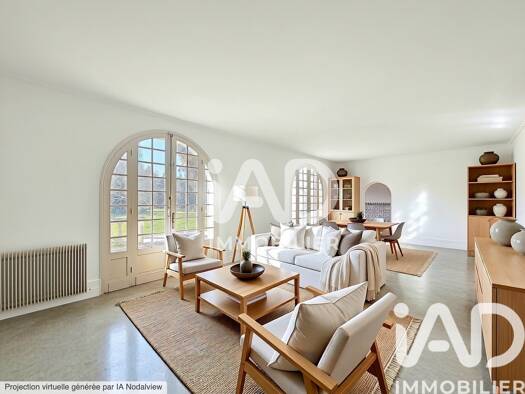 Demeure à vendre 280 000 € 8 pièces 5 chambres 305 m² 6 854 m² de terrain Vertheuil 33180