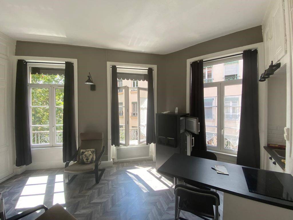 Appartement 2 pièces 33 m² · à Lyon 3ème Arrondissement · 32,9 m² · 730 €/mois