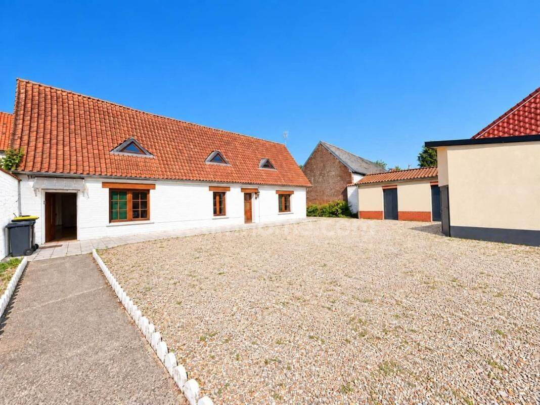 Maison 5 pièces 132 m² · à Tilloy-lès-Hermaville · 132 m² · 140 500 €