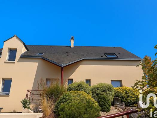 Maison à vendre 740 000 € 8 pièces 5 chambres 207 m² Mareuil-lès-Meaux 77100