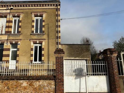 Maison à vendre 185 000 € 5 pièces 3 chambres 111 m² 567 m² de terrain Centre Ville Sud Nogent-le-Rotrou 28400