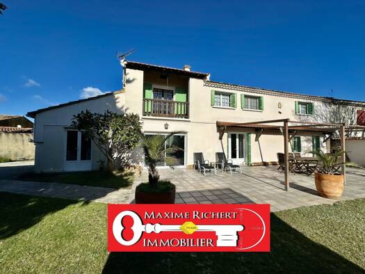 Villa à vendre 419 000 € 5 pièces 3 chambres 140 m² 700 m² de terrain Saint-Martin-de-Crau 13310