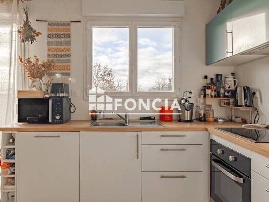 Maison de plain-pied à vendre 217 000 € 4 pièces 3 chambres 88 m² Cinq-Mars-la-Pile 37130