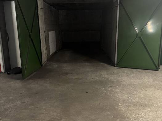 Parking à vendre 35 000 € 10 m² Legendre-Lévis Paris 17ème arrondissement 75017