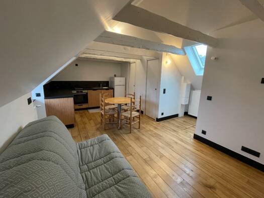 Appartement à louer 455 € 1 pièce 18 m² Étage 2/2 Clohars-Carnoët 29360