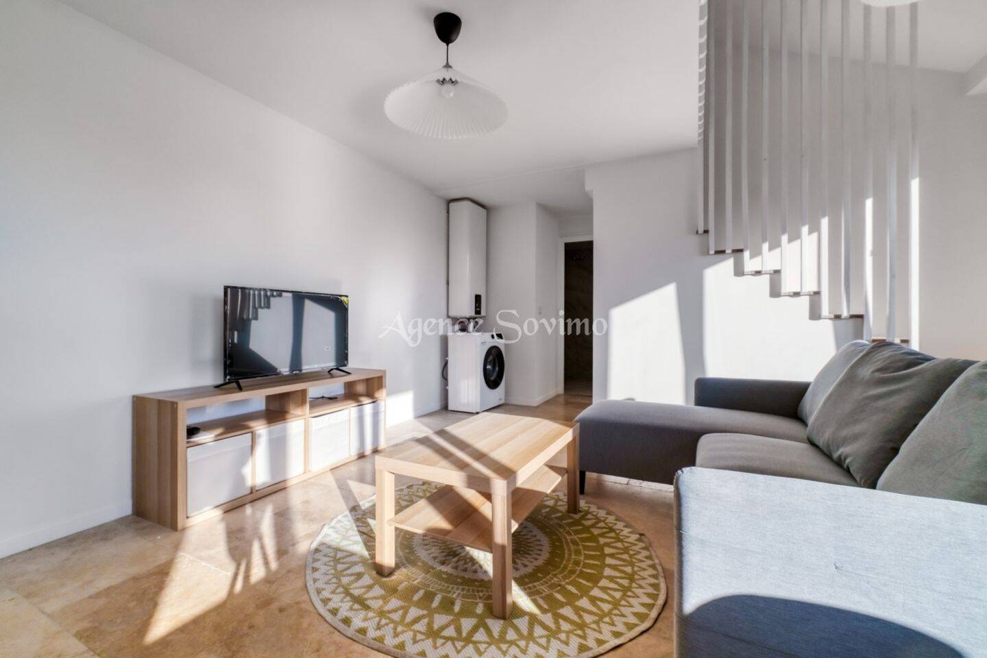 Location meublée annuelle   3 pièces avec mezzanine   Nice, Rout — 2
