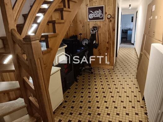 Maison de ville à vendre 222 000 € 7 pièces 4 chambres 172 m² 2 500 m² de terrain Ouest Mirecourt 88500