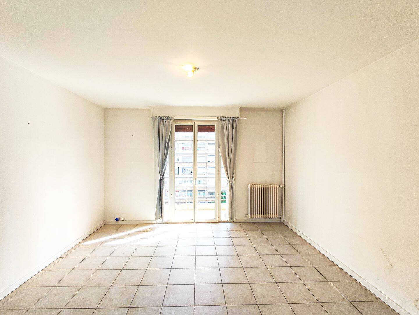 Appartement 2 pièces 45 m² · à Aix-en-Provence · 45 m² · 985 €