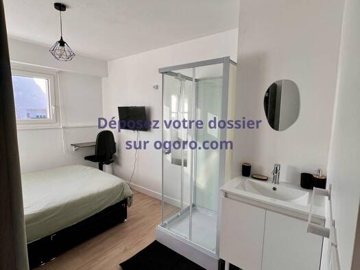 Colocation à louer 750 € 5 pièces 4 chambres 77,9 m² 3ème étage Brouaz Annemasse 74100