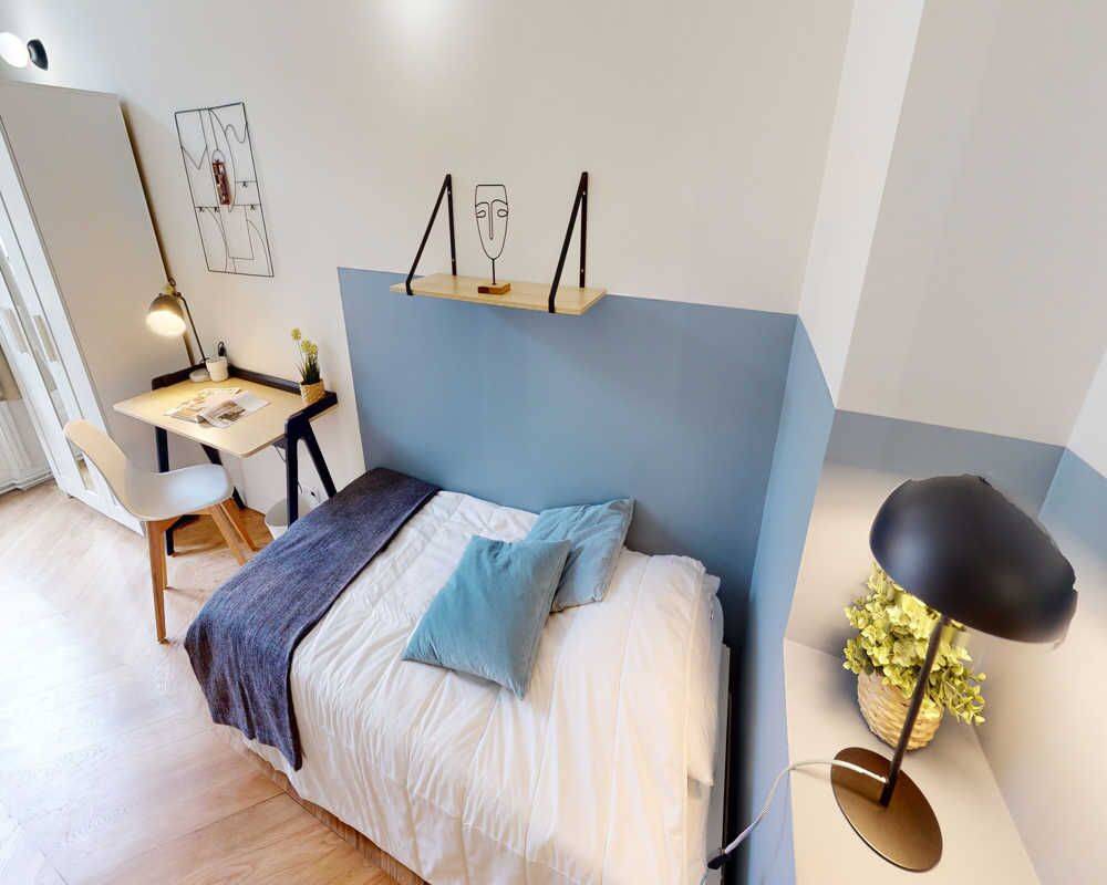 Appartement 9 pièces 220 m² · à Paris 3ème Arrondissement · 220 m² · 1 335 €