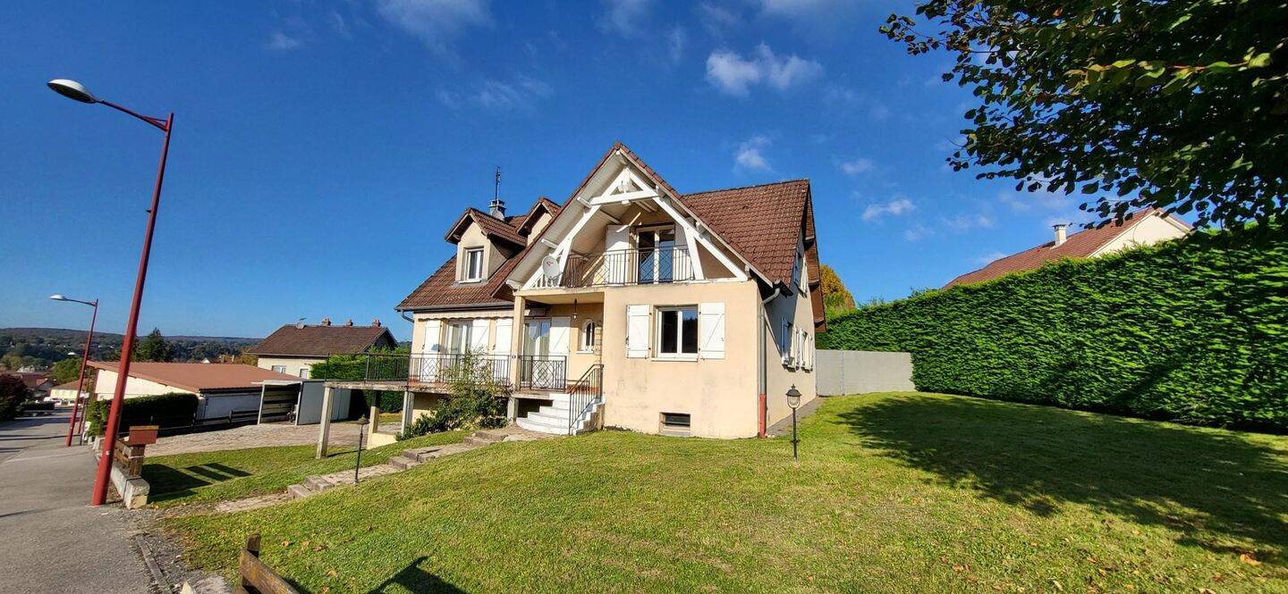 Maison 7 pièces 155 m² · à L'Isle-sur-le-Doubs · 155 m² · 155 000 €