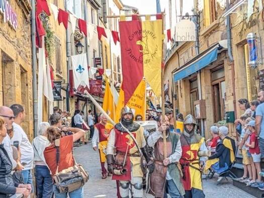 Restaurant à vendre Fonds de commerce 125 000 € 100 m² d'espace de restauration Sud L'Arbresle 69210