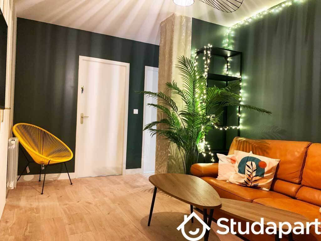1 pièce 11 m² · à Grenoble · 11 m² · 525 €/mois