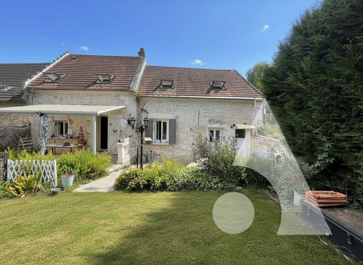 Maison 6 pièces 122 m² · à Saint-Étienne-Roilaye · 122 m² · 199 000 €