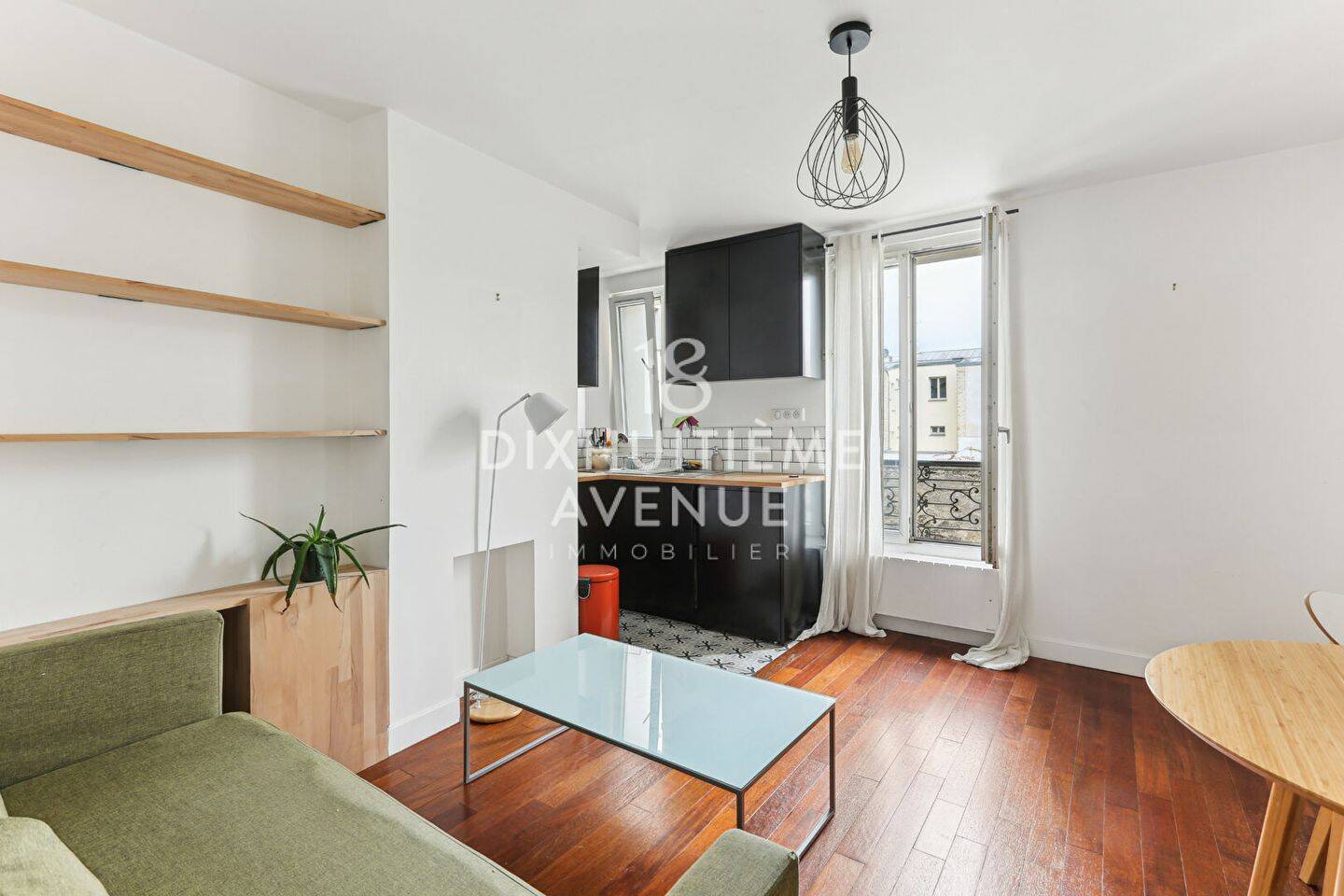 Appartement 2 pièces 27 m² · à Paris 18ème Arrondissement · 27,2 m² · 902 €